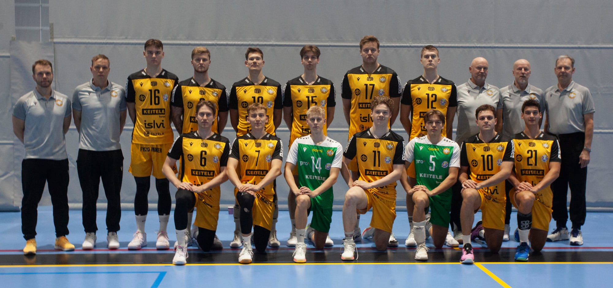 savo-volley-joukkue26-27-lowres-jpg